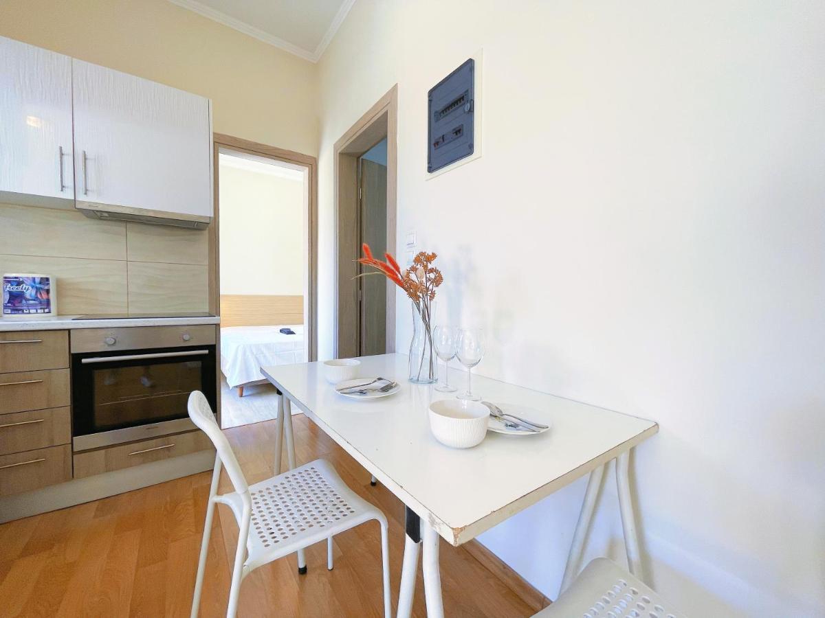 Wsd Luxury Stylish 1Bd Apt With City View Balcony Афины Экстерьер фото