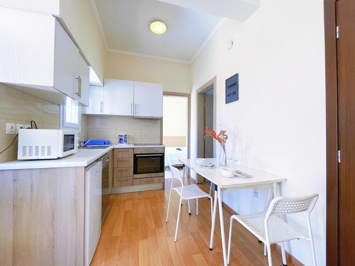 Wsd Luxury Stylish 1Bd Apt With City View Balcony Афины Экстерьер фото